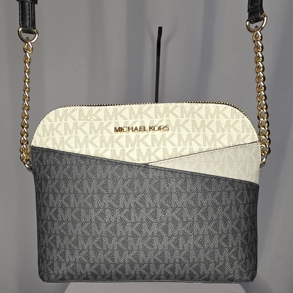 Michael Kors Handbags - Michael Kors Black and Cream Crossbody Bag